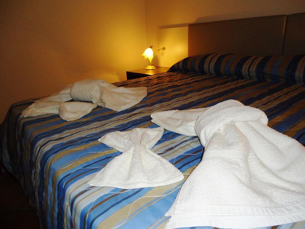 Ciuscia Bed & Breakfast Калатабиано Стая снимка